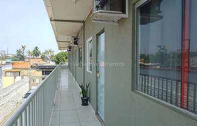 Imagem: O apartamento possui 2 Dormitórios, 2 Banheiros, 1 Vaga na