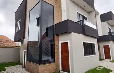 Imagem: A casa possui 3 Dormitórios, 3 Banheiros, 2 Vagas na garagem