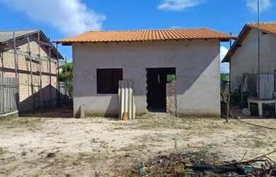 Imagem: A casa possui 2 Dormitórios, 2 Banheiros e está localizado