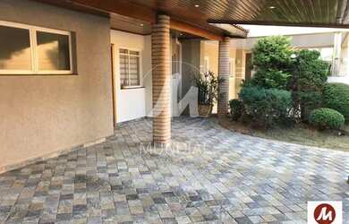 Imagem: A casa em condomínio possui 3 Dormitórios, 3 Banheiros, 3