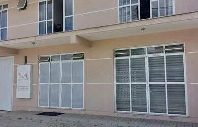 Imagem: O quarto está localizado em Capão da Imbuia, Curitiba para