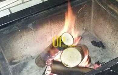 Imagem: O apartamento possui 2 Dormitórios, 2 Banheiros e 76m² de