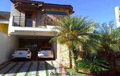 Imagem: A casa em condomínio possui 3 Dormitórios, 5 Banheiros, 4