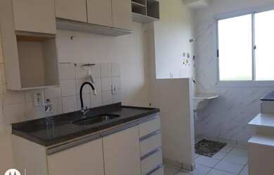 Imagem: O apartamento possui 2 Dormitórios, 1 Banheiro, 1 Vaga na garagem