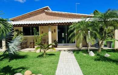 Imagem: A casa em condomínio possui 4 Dormitórios, 5 Banheiros, 4