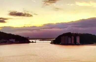 Imagem 12: Alugo sala living de frente ao mar, mobiliado. Vista cinematográfica