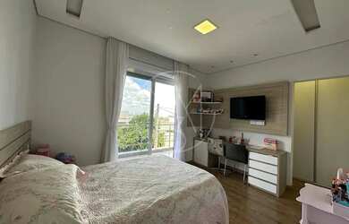 Imagem: A casa em condomínio possui 3 Dormitórios, 5 Banheiros, 4