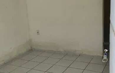 Imagem: A casa possui 1 Dormitório, 1 Banheiro, 26m² de Área e está