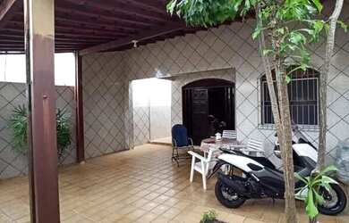 Imagem: O depósito possui 2 Vagas na garagem, 244m² de Área, Imóvel