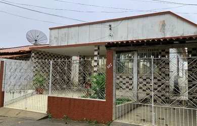 Imagem 2: Casa à venda na Avenida na Avenida São Geraldo em Vitória da Conquista