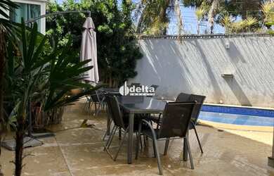 Imagem 5: Casa residencial disponível para venda no bairro Tabajaras em Uberlândia-MG