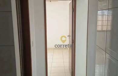 Imagem 6: Casa com 2 dormitórios para alugar por R$ 1.250/mês - Jardim Campomar...