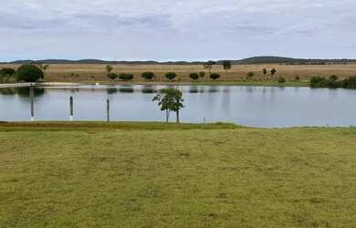 Imagem: O terreno possui 954m² de Área e está localizado em Hidrolândia