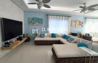 Imagem: A casa possui 5 Dormitórios, 5 Banheiros, 1 Vaga na garagem