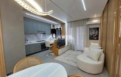 Imagem: O apartamento possui 3 Dormitórios, 1 Banheiro, 2 Vagas na