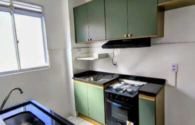 Imagem: O apartamento possui 2 Dormitórios, 1 Banheiro, 1 Vaga na garagem