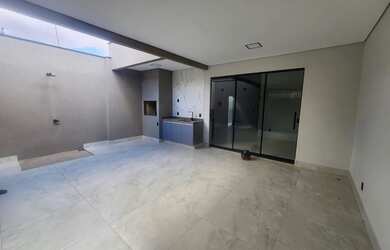 Imagem 8: Casa alto padrão Qr 604. Churrasqueira, Varanda, 120m² de Áreae3 Vagas...