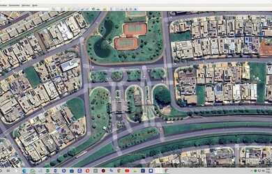 Imagem: O terreno possui 490m² de Área e está localizado em Parque