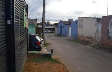 Imagem: A casa possui 2 Dormitórios, 1 Banheiro, 130m² de Área e