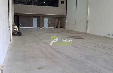 Imagem: O depósito possui 400m² de Área e está localizado em Loteamento