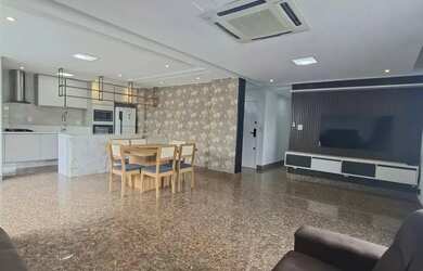 Imagem: O apartamento possui 5 Dormitórios, 5 Banheiros, 3 Vagas na