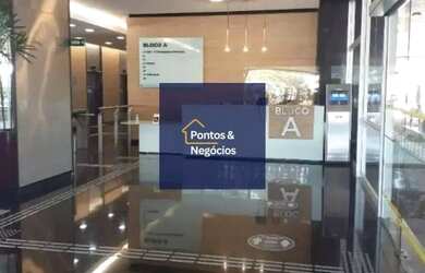 Imagem: O depósito possui 5 Vagas na garagem, 2844m² de Área e Imóvel