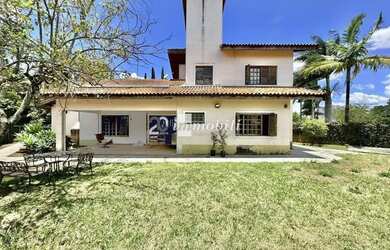 Imagem: A casa em condomínio possui 3 Dormitórios, 4 Banheiros, 5