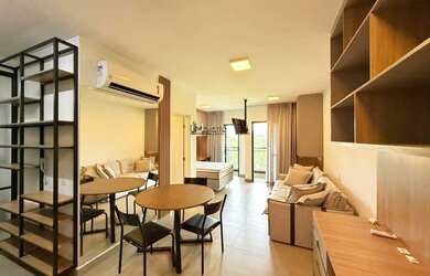 Imagem: O apartamento possui 1 Dormitório, 1 Banheiro, 1 Vaga na garagem