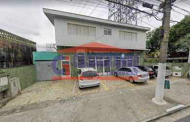 Imagem: A casa possui 3 Dormitórios, 3 Banheiros, 5 Vagas na garagem