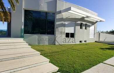 Imagem: A casa em condomínio possui 4 Dormitórios, 5 Banheiros, 3