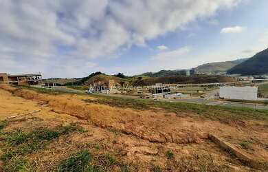 Imagem: O terreno possui 307m² de Área e está localizado em Salvaterra