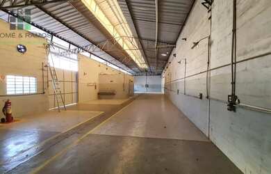 Imagem: O depósito possui 800m² de Área e está localizado em Vila