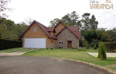 Imagem: A casa em condomínio possui 3 Dormitórios, 3 Banheiros, 4