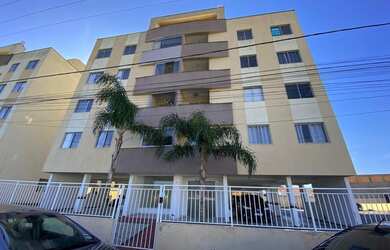 Imagem: O apartamento possui 3 Dormitórios, 1 Banheiro, 1 Vaga na garagem