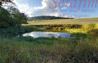 Imagem: A chácara possui 10m² de Área e está localizado em Alto