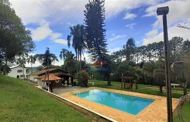 Imagem: A fazenda possui 585m² de Área, Imóvel novo e está localizado