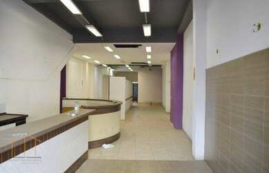 Imagem: O depósito possui 350m² de Área e está localizado em Centro