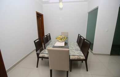 Imagem: A casa em condomínio possui 3 Dormitórios, 4 Banheiros, 4