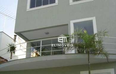 Imagem: A casa em condomínio possui 4 Dormitórios, 5 Banheiros, 4