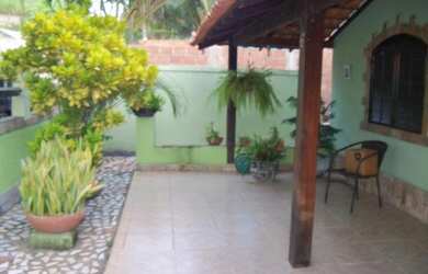 Imagem: A casa em condomínio possui 4 Dormitórios, 3 Banheiros, 5