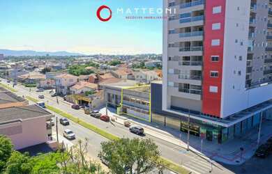 Imagem: O depósito possui 5 Vagas na garagem, 150m² de Área e está