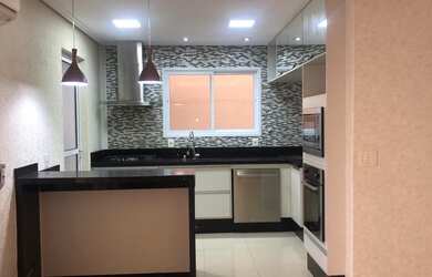 Imagem: A casa em condomínio possui 3 Dormitórios, 5 Banheiros, 3