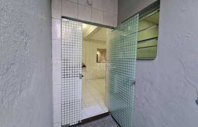 Imagem 6: Casa com 3 dormitórios - venda por R$ 650.000,00 ou aluguel por R$ 2.800,00/mês...