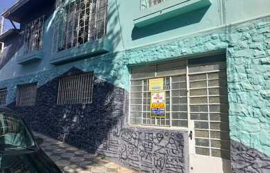 Imagem: A casa possui 3 Dormitórios, 1 Banheiro, 75m² de Área e