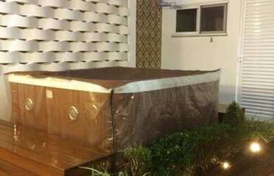 Imagem: A casa em condomínio possui 4 Dormitórios, 4 Banheiros, 2