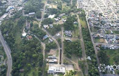 Imagem: O terreno à venda possui 1002m² de Área e está localizado