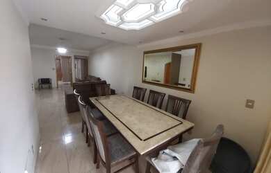 Imagem: O apartamento possui 4 Dormitórios, 1 Banheiro, 3 Vagas na