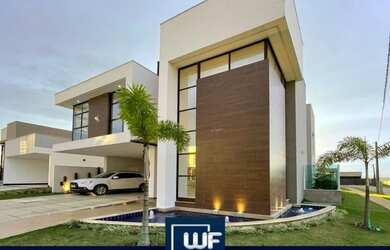 Imagem: A casa à venda possui 5 Dormitórios, 4 Banheiros e 290m²