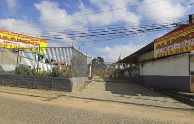 Imagem: O depósito possui 3 Vagas na garagem, 2.400m² de Área e