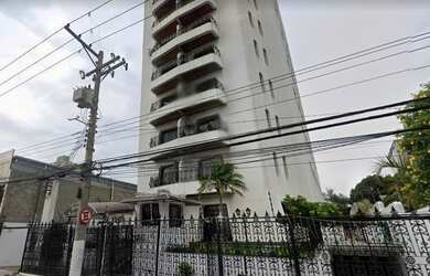 Imagem: O apartamento possui 3 Dormitórios, 2 Banheiros, 3 Vagas na